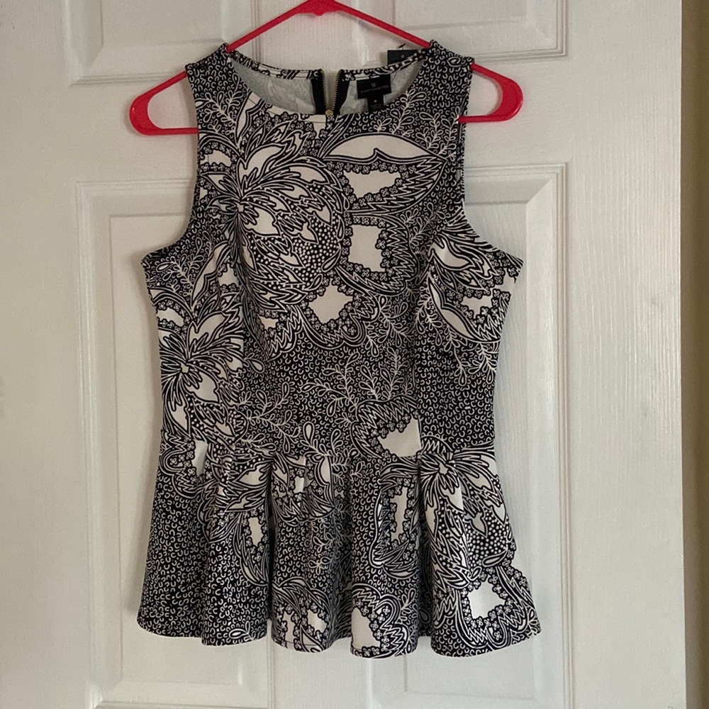 Ruffle short sleeve women’s top